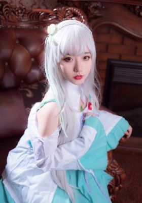 吕凉版《济公》_720免费在线播放