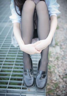 怪盗基德普通话版免费版_720日韩电影在线